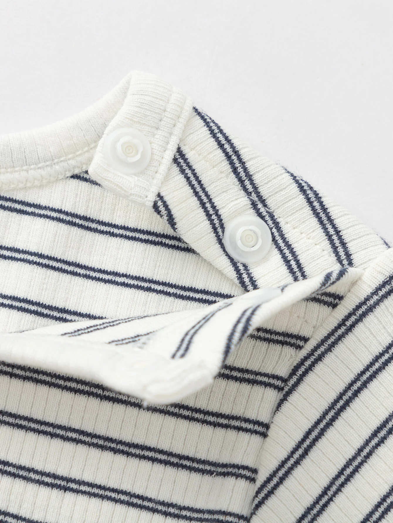 balabala Unisex Baby Round V-neck Long Sleeve t-shirt - Image 4