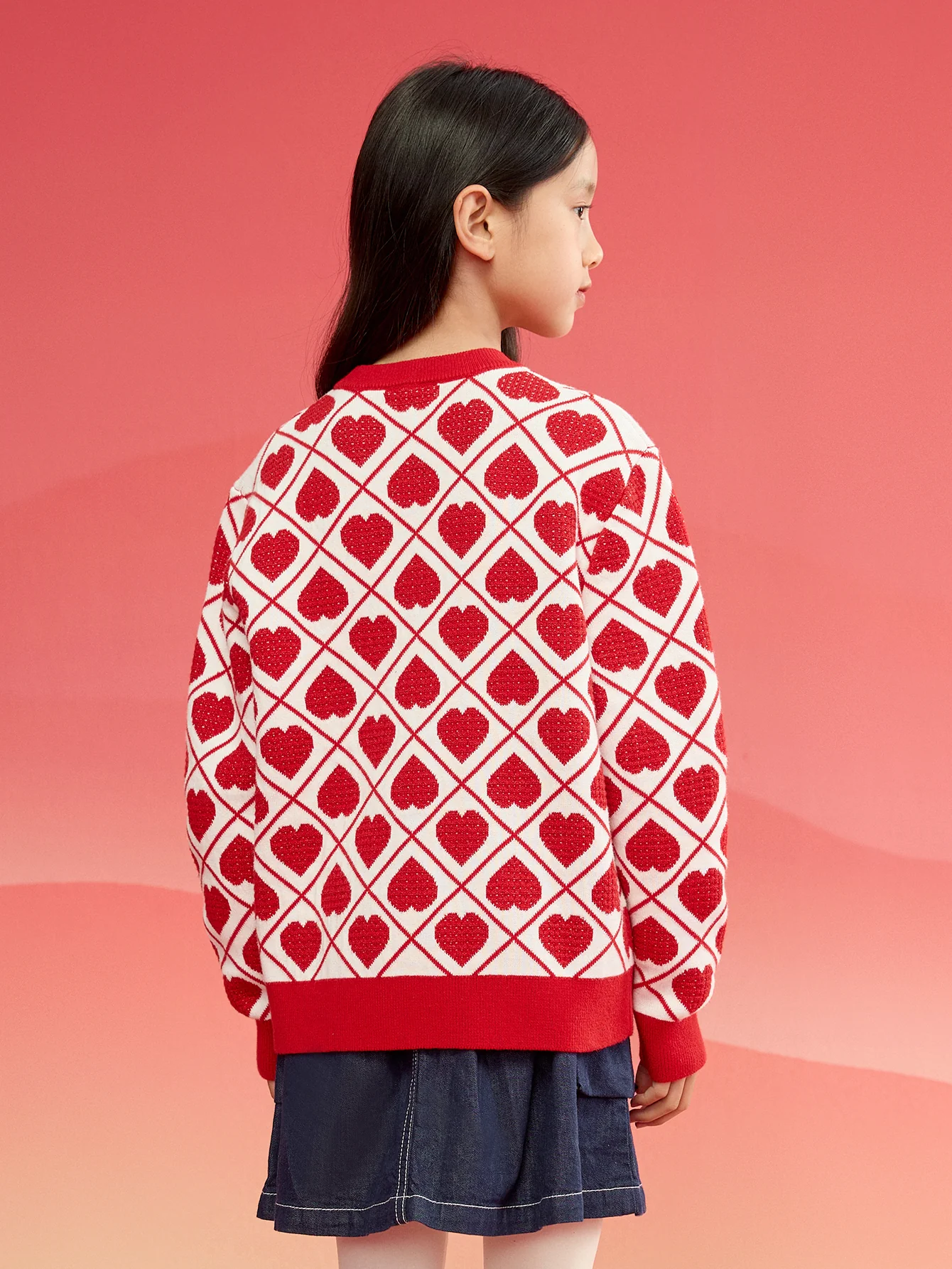 Balabala Girls' Knitwear, Children's Knitwear, 2024 Winter New Heart Design Middle and Large Children's Knitted Top Fashionable - Image 3