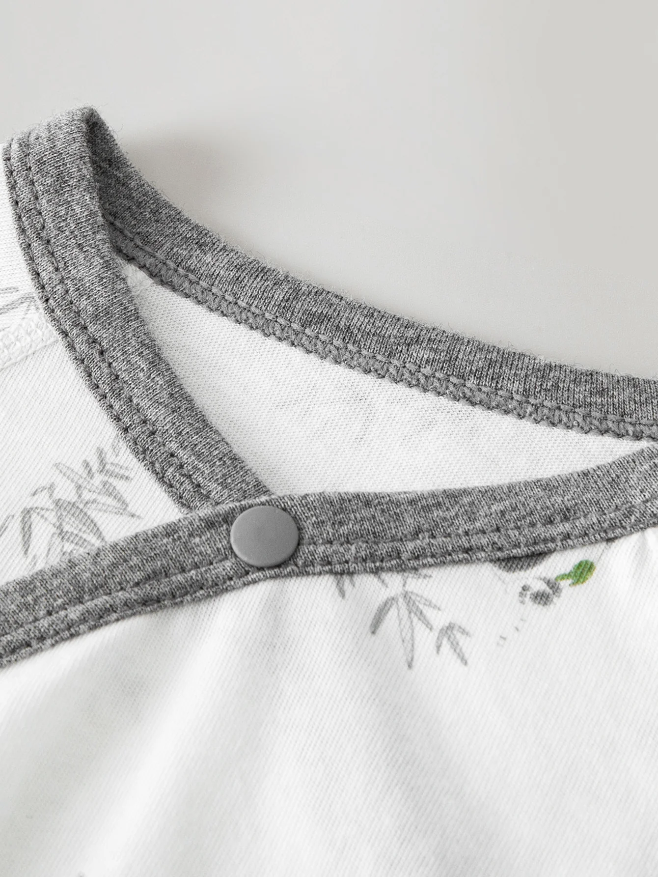 Minibala Baby Bodysuit - Image 6